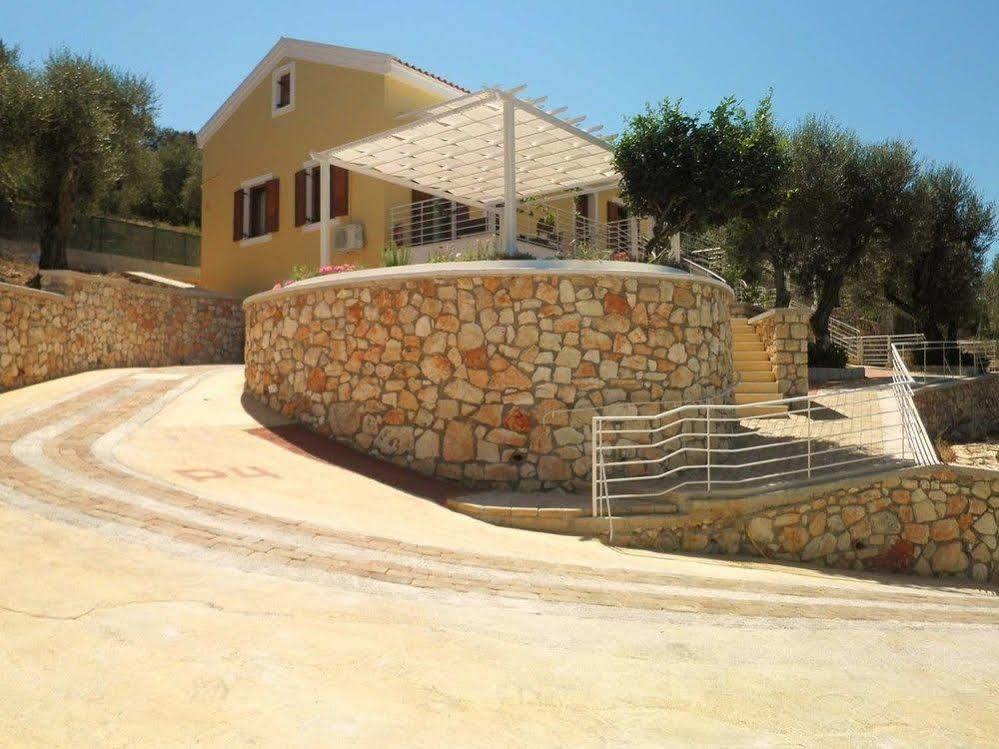 Tesoro Of Ithaca דירה *